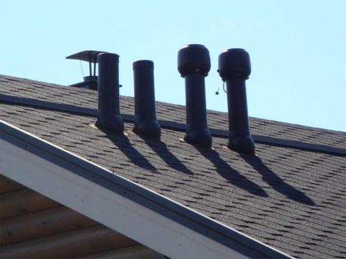 Оголовок вентиляционной трубы на крыше