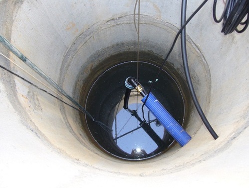 Обустройство водопровода внутри колодца